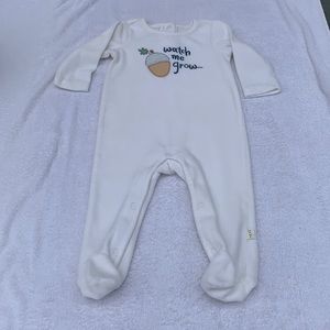 Spencer baby 6-9 mth coverall “watch me grow”